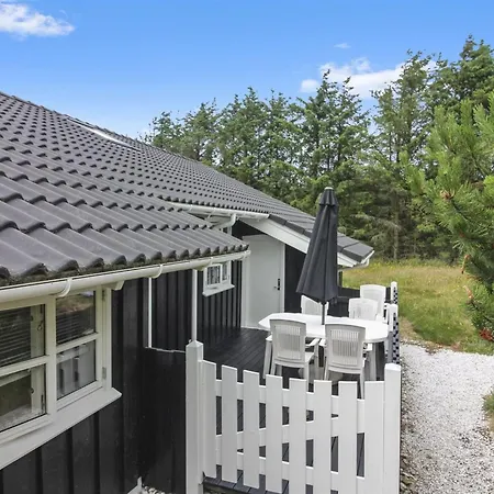 Jens - 425m From The Sea By Interhome *