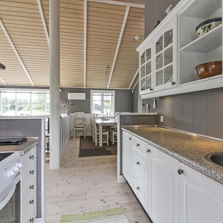 펜션 Jens - 425m From The Sea By Interhome *