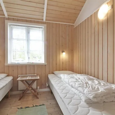 Jens - 425m From The Sea By Interhome